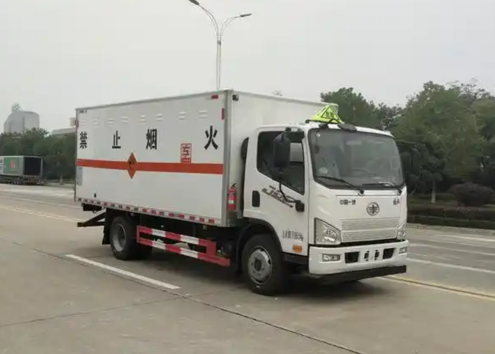 永安坝街道爆破器材运输车可以上高速吗？